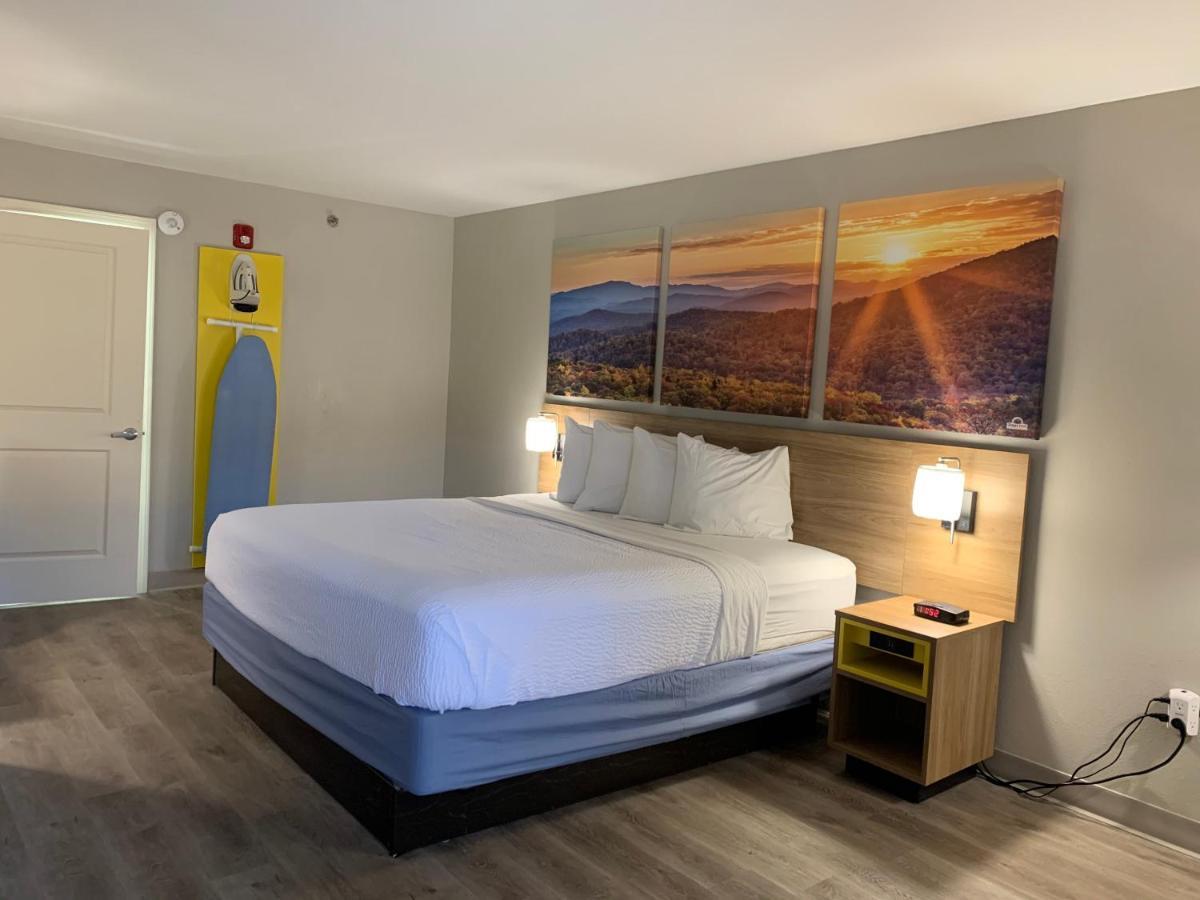 Days Inn By Wyndham Atlanta Stone Mountain Eksteriør bilde