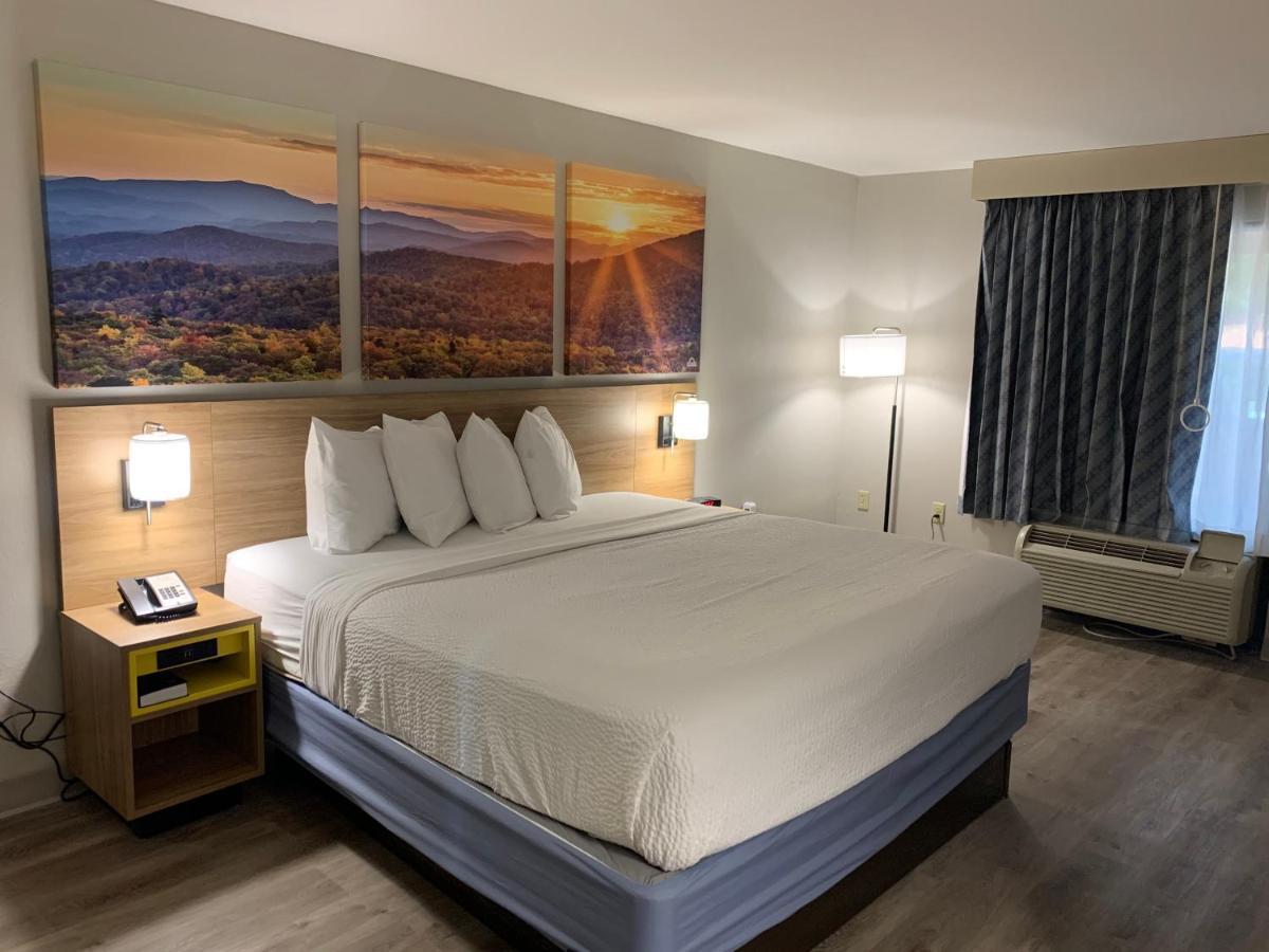 Days Inn By Wyndham Atlanta Stone Mountain Eksteriør bilde