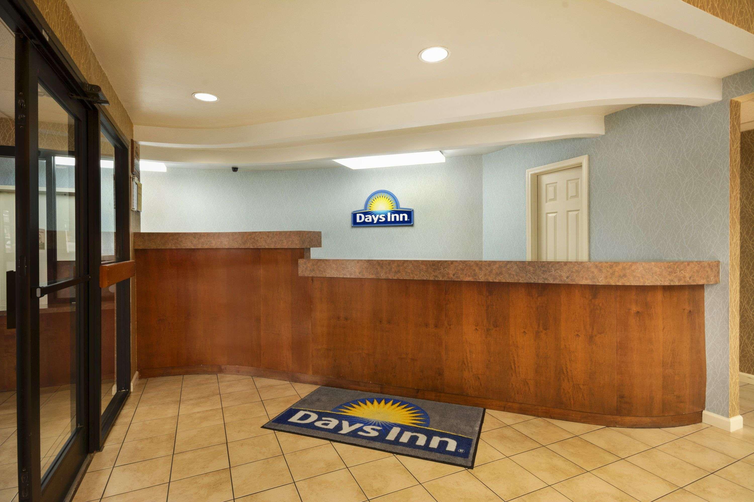 Days Inn By Wyndham Atlanta Stone Mountain Eksteriør bilde